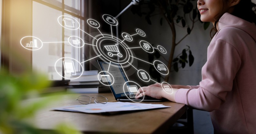 調達先探しや見積もり依頼を、デジタル一括管理でラクに。